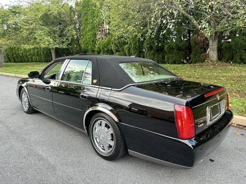 Used 2005 Cadillac De Ville w/ Limited Edition Package FWD image 49
