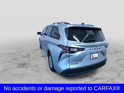Certified 2025 Toyota Sienna XLE FWD image 7