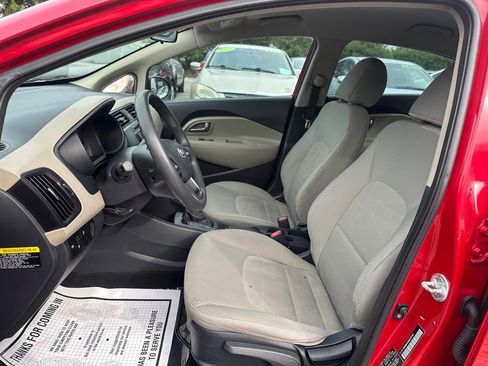 Used 2014 Kia Rio LX w/ Power Package image 10