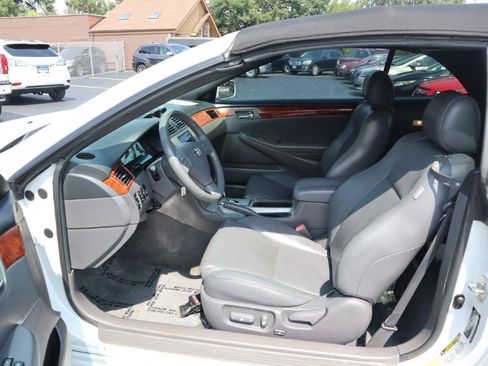 Used 2006 Toyota Solara SLE FWD image 12