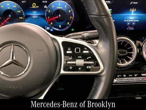 Certified 2023 Mercedes-Benz GLB 250 4MATIC image 27