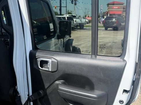 Used 2021 Jeep Wrangler Unlimited Sport AWD/4WD image 20