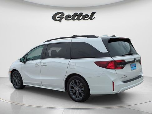 Used 2025 Honda Odyssey Touring image 6
