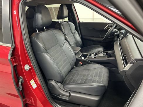 Used 2024 Mitsubishi Outlander SE AWD/4WD image 24