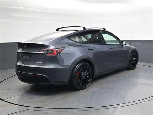 Used 2021 Tesla Model Y Performance image 4