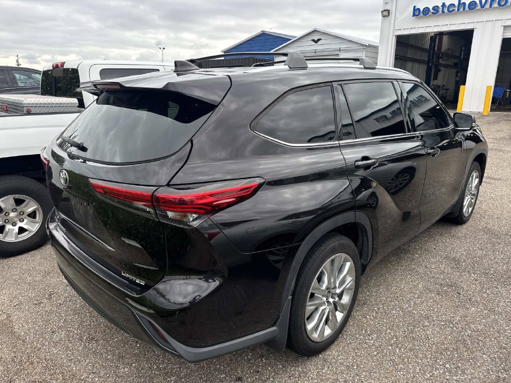 Used 2020 Toyota Highlander Limited FWD image 14