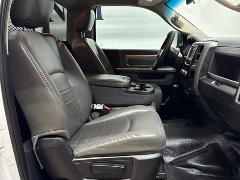 Used 2017 RAM 5500 Tradesman w/ Power & Remote Entry Group image 23