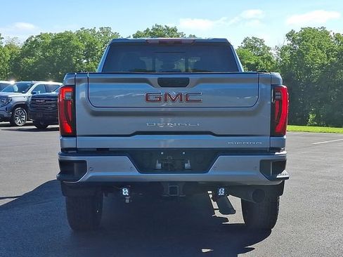 Used 2024 GMC Sierra 2500 Denali w/ Denali Reserve Package AWD/4WD image 6