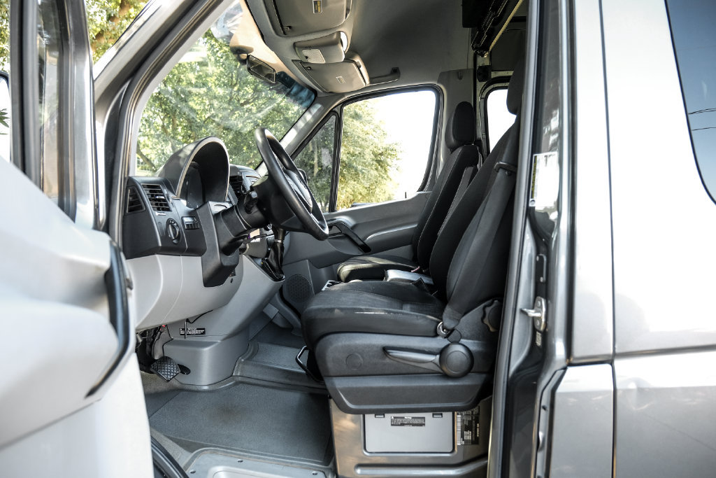 Used 2015 Mercedes-Benz Sprinter 2500 image 43