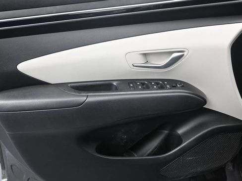 Used 2022 Hyundai Tucson SEL FWD image 11