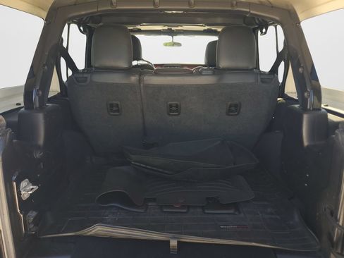 Used 2020 Jeep Wrangler Unlimited Rubicon AWD/4WD image 10