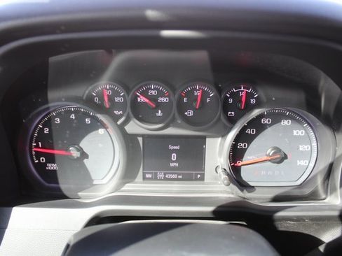 Used 2022 Chevrolet Silverado 2500 Custom w/ Custom Convenience Package image 21