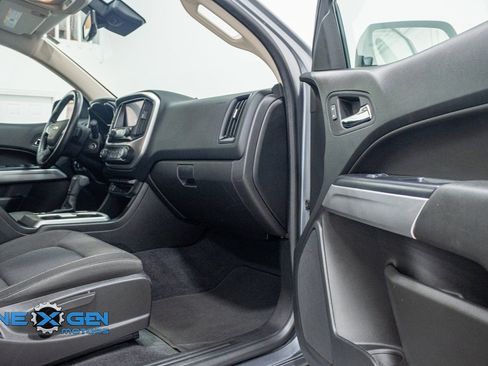 Used 2021 Chevrolet Colorado LT w/ Safety Package image 38