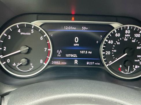 Used 2022 Nissan Sentra SR w/ Electronics Package FWD image 21