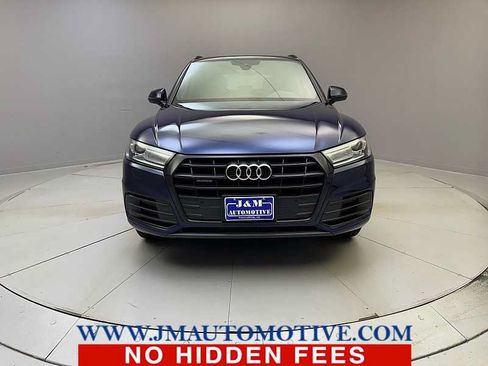 Used 2020 Audi Q5 2.0T Premium w/ Titanium Sport Package AWD/4WD image 8