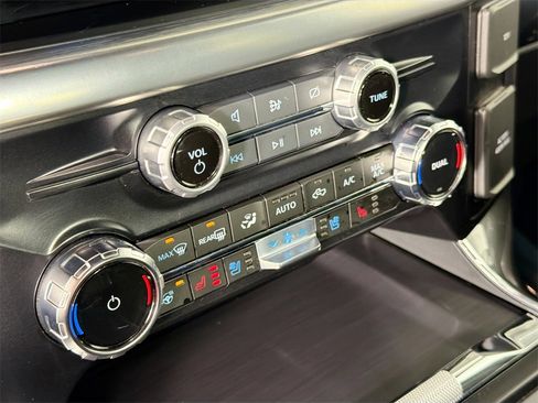 Used 2023 Ford F150 Lariat w/ Equipment Group 502A High image 15