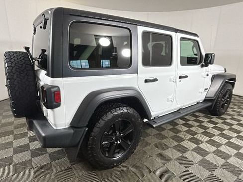 Used 2019 Jeep Wrangler Unlimited Sport AWD/4WD image 2