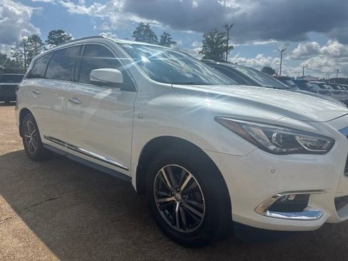 Used 2017 INFINITI QX60 FWD w/ Premium Plus Package image 3