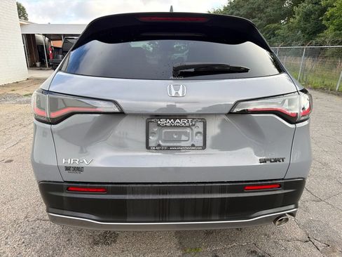 Used 2025 Honda HR-V Sport image 3