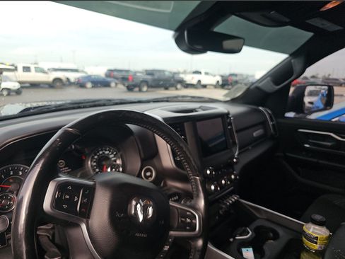 Used 2020 RAM 1500 Big Horn AWD/4WD image 12