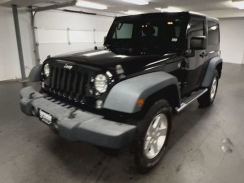 Used 2015 Jeep Wrangler Sport w/ Quick Order Package 24S AWD/4WD image 4