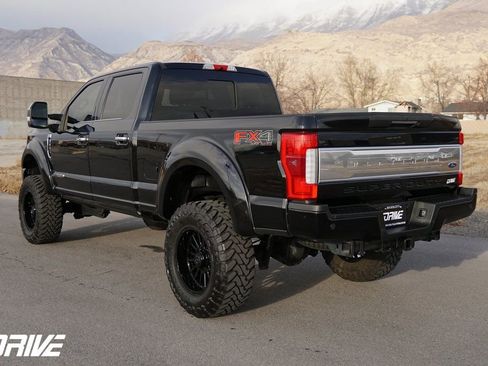 Used 2017 Ford F350 Platinum w/ Platinum Ultimate Package image 8