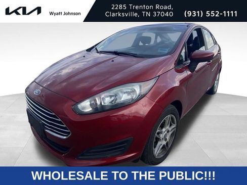 Used 2017 Ford Fiesta SE FWD image 1