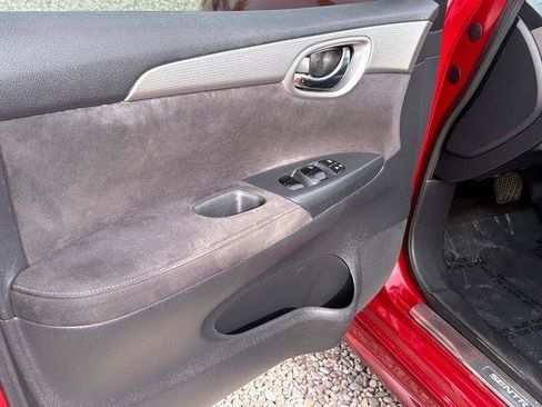 Used 2014 Nissan Sentra SR w/ Premium Package image 10