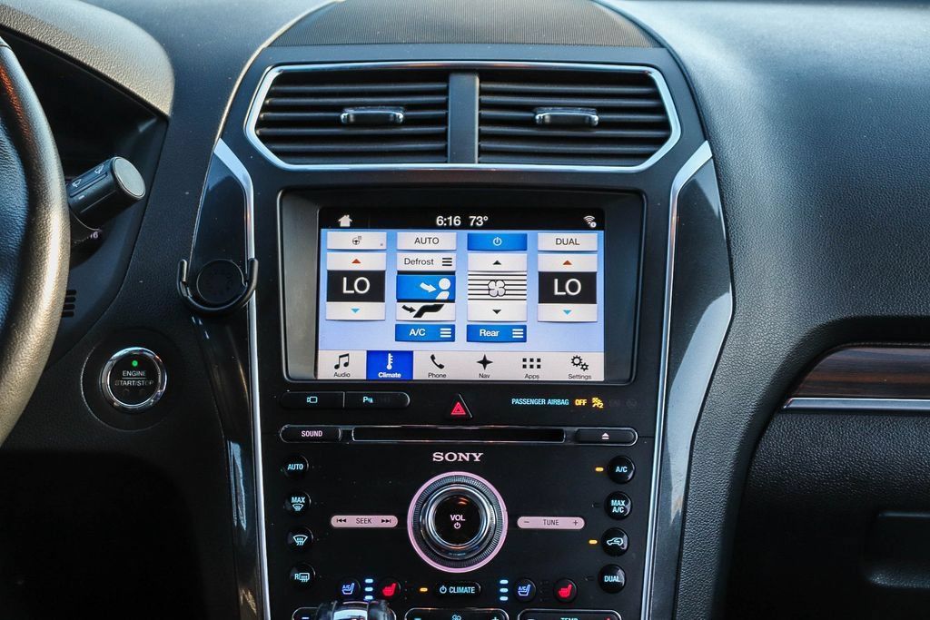 Used 2017 Ford Explorer Limited FWD image 16