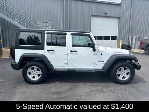 Used 2018 Jeep Wrangler Unlimited Sport S AWD/4WD image 2