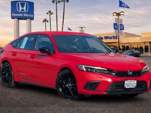 Used 2024 Honda Civic Sport image 2