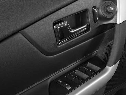 Used 2014 Ford Edge SE w/ Equipment Group 101A FWD image 13
