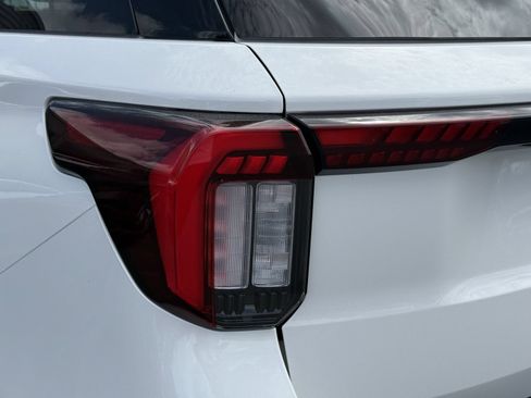 New 2026 Ford Explorer ST-Line w/ ST-Line Street Pack RWD image 7