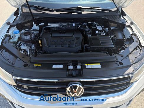 Certified 2023 Volkswagen Tiguan SE R-Line AWD/4WD image 30