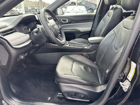 Used 2023 Jeep Compass Latitude w/ Sun and Sound Group image 19