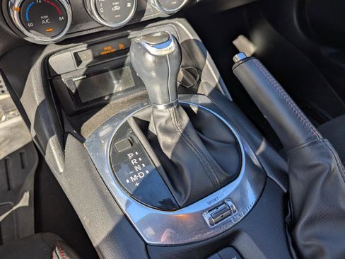 Used 2017 FIAT 124 Spider Abarth RWD image 24