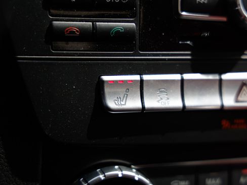 Used 2015 Mercedes-Benz C 63 AMG Coupe image 38