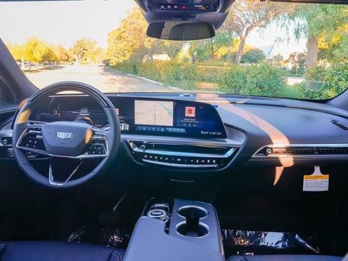 New 2026 Cadillac Lyriq Sport image 12