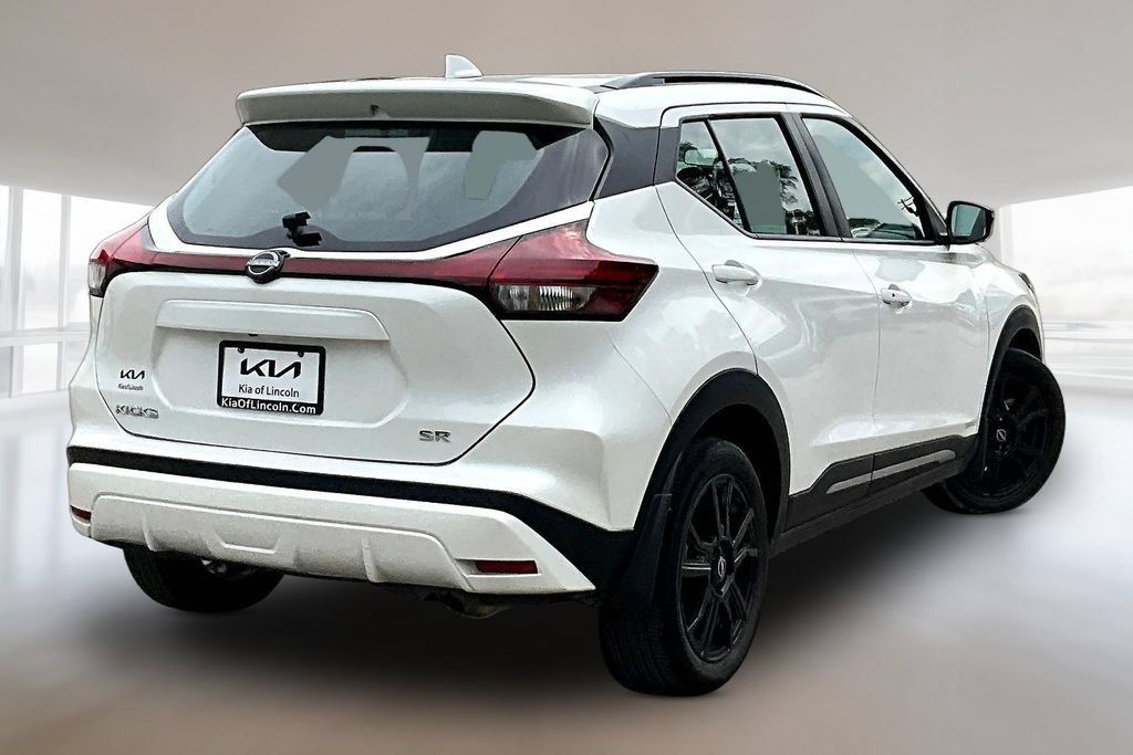 Used 2024 Nissan Kicks SR FWD image 6