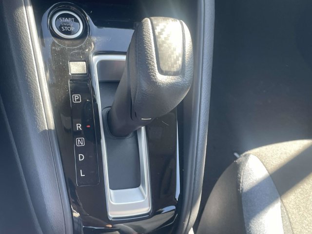 Used 2025 Nissan Versa SV w/ Trunk Package FWD image 21