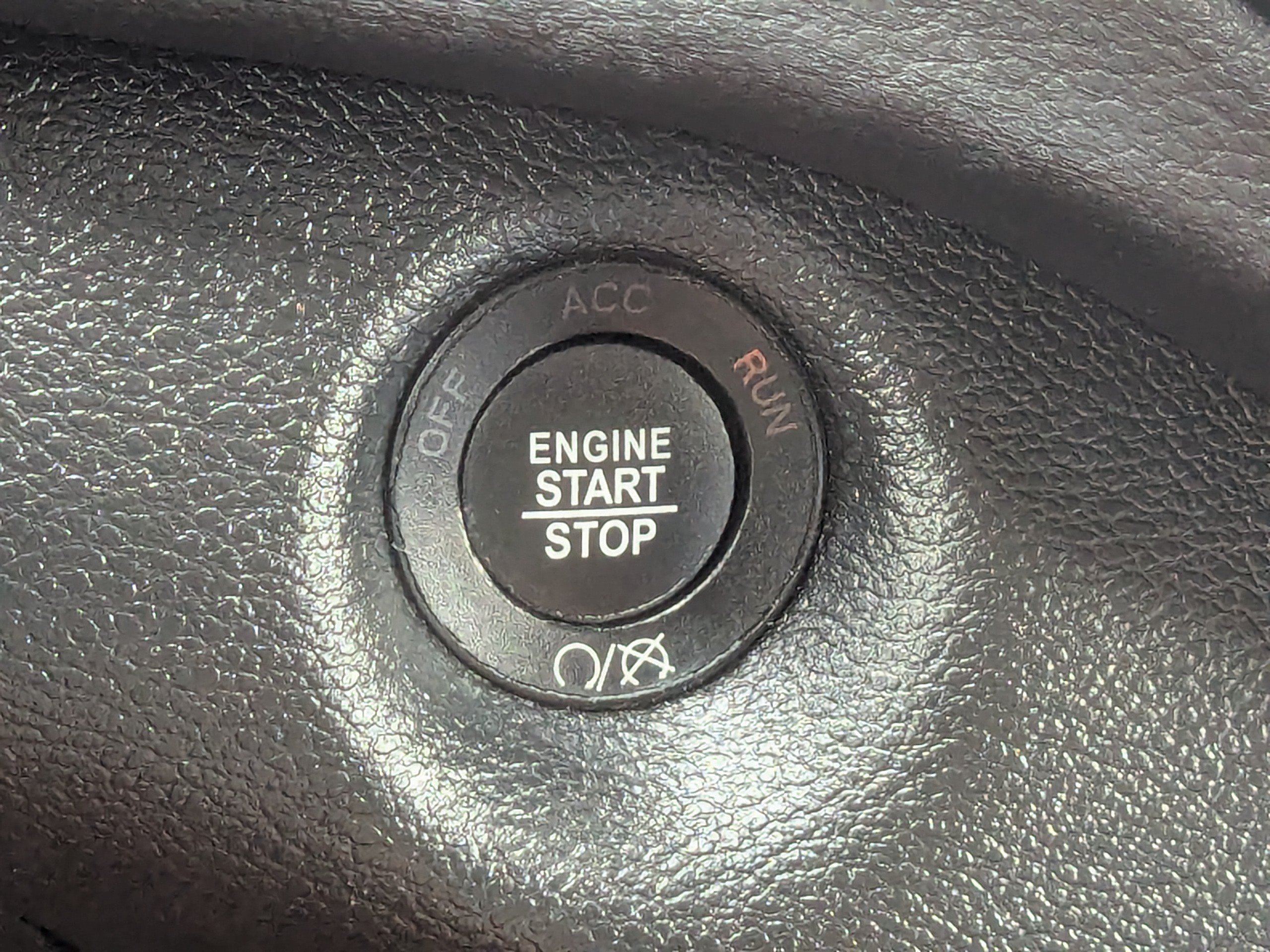 Used 2022 Jeep Cherokee Limited AWD/4WD image 30