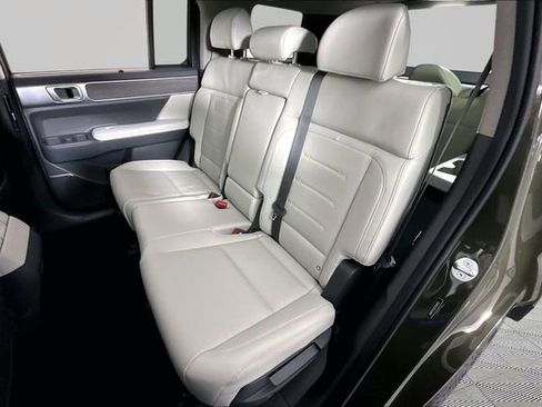 Used 2025 Hyundai Santa Fe Limited FWD image 21