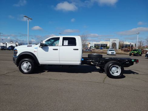 New 2026 RAM 5500 Tradesman image 11