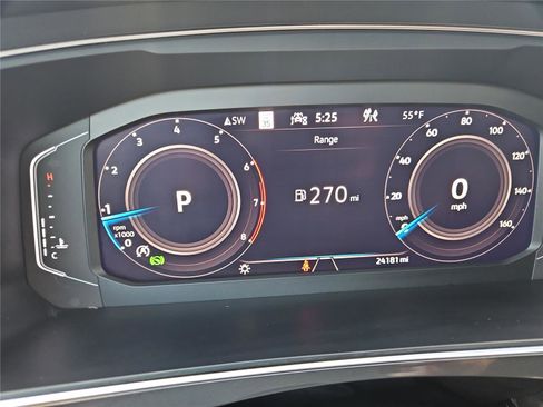 Certified 2023 Volkswagen Tiguan SEL R-Line image 19