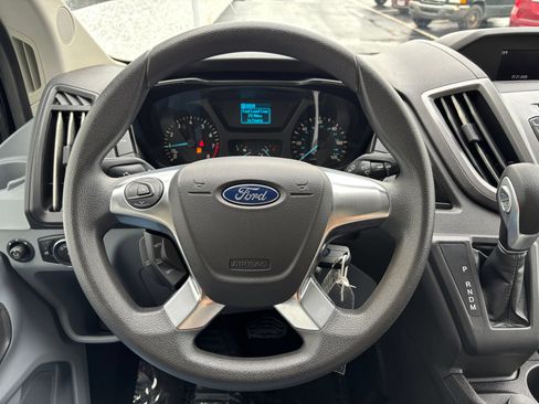 Used 2017 Ford Transit 350 XLT RWD image 26
