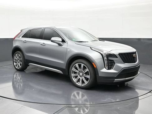 Certified 2023 Cadillac XT4 Premium Luxury FWD image 7
