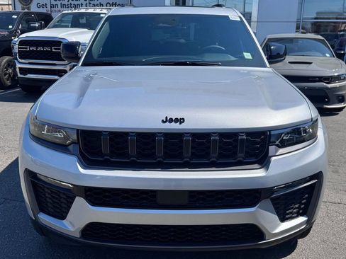 New 2026 Jeep Grand Cherokee L Limited AWD/4WD image 2