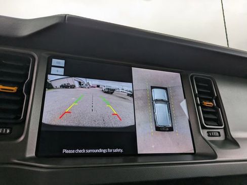 Used 2024 Ford Bronco Badlands AWD/4WD image 18