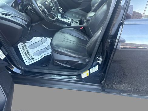 Used 2013 Ford Focus SE FWD image 10