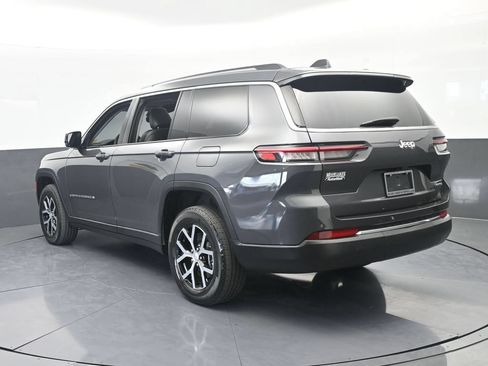 Used 2023 Jeep Grand Cherokee L Limited w/ Trailer Tow Group (B) RWD image 4